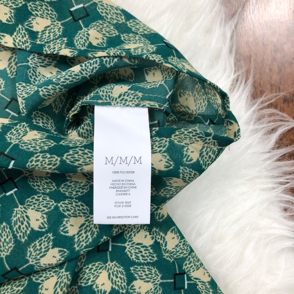 Cabi Jade Green Leaf Print Blouse Style 3069 Med - Picture 5 of 5